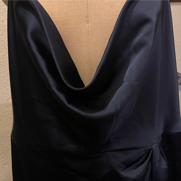 Dessy Collection Cowl-Neck Draped Wrap Maxi Dress With Front Slit NWT Size 24W - Picture 4 of 11